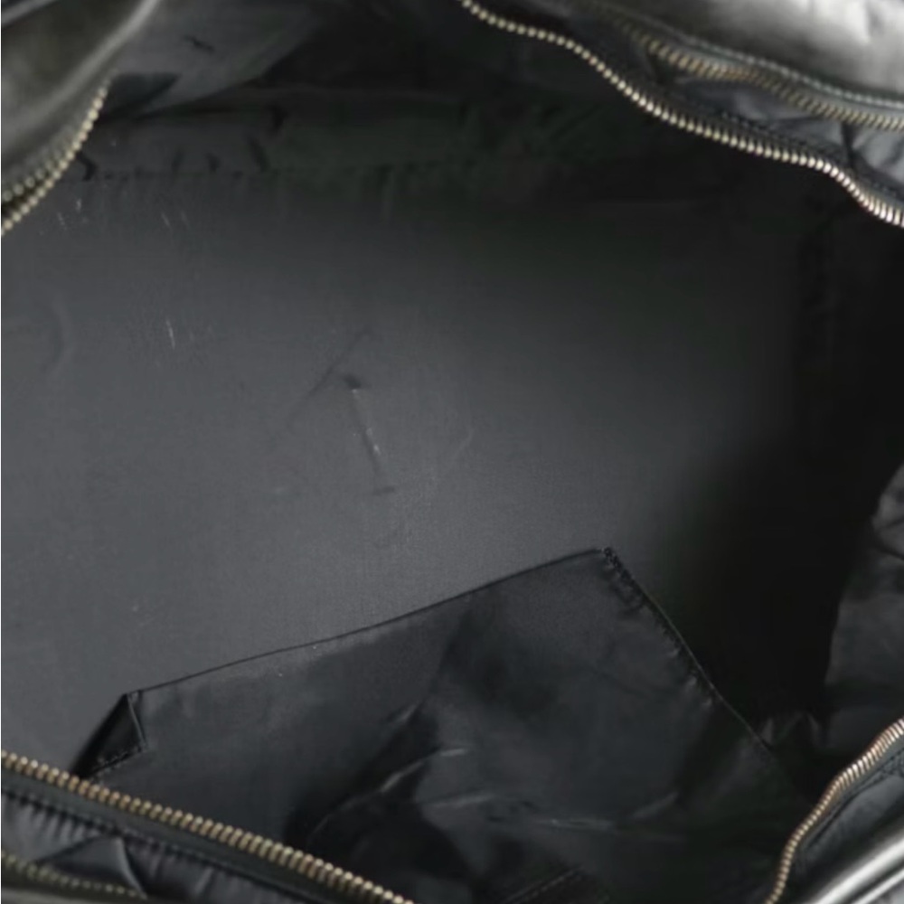 (RARE) Dolce Gabbana quilted nylon, leather trim with embossed accents “Duffle” - Picture 4 of 9